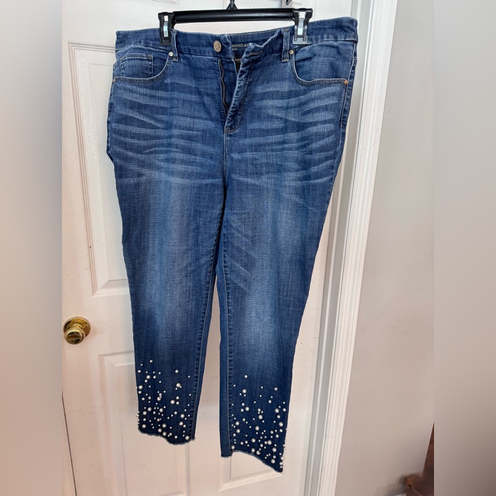 Chico’s girlfriend slim leg ankle jeans w/pearls on bottom